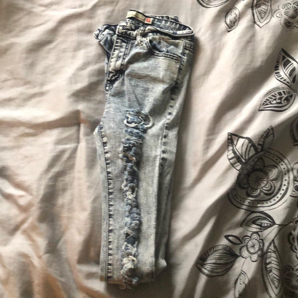 Skinny leg denim